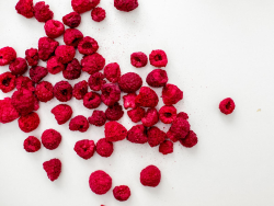 SLOWLANDIA � Maliny chrumkav� 30 g